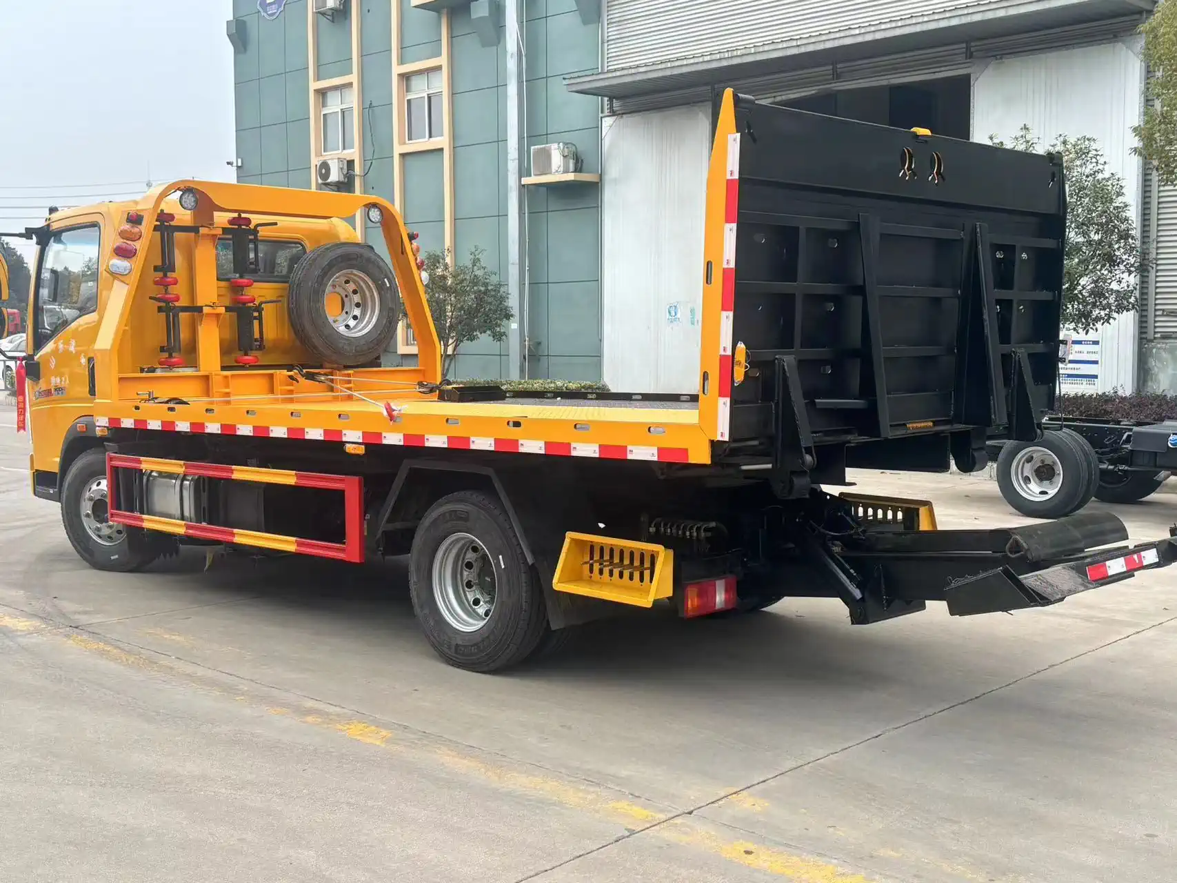Weichai 150HP Wrecker Truck with 6-Speed Gearbox