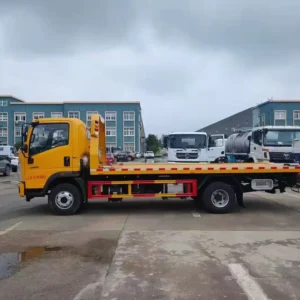3800mm wheelbase 7-ton rear axle 5.6×2.4m flatbed wrecker 3800mm wheelbase 7-ton rear axle 5.6×2.4m flatbed wrecker