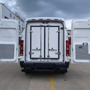 Iveco refrigerated van rearview radar Iveco refrigerated van rearview radar
