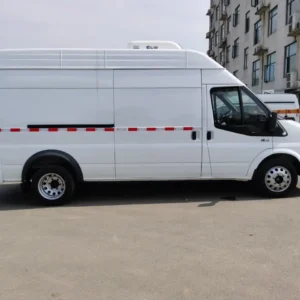 JMC Fushun refrigerated van with 18575R16LT tire size and multifunctional steering wheel JMC Fushun refrigerated van with 18575R16LT tire size and multifunctional steering wheel