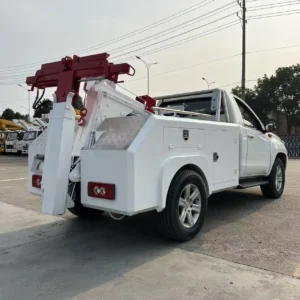 3 Ton Electric-over-hydraulic Wrecker Truck FOTON 4WD Chassis, Extended Wheelbase 3380mm Option
