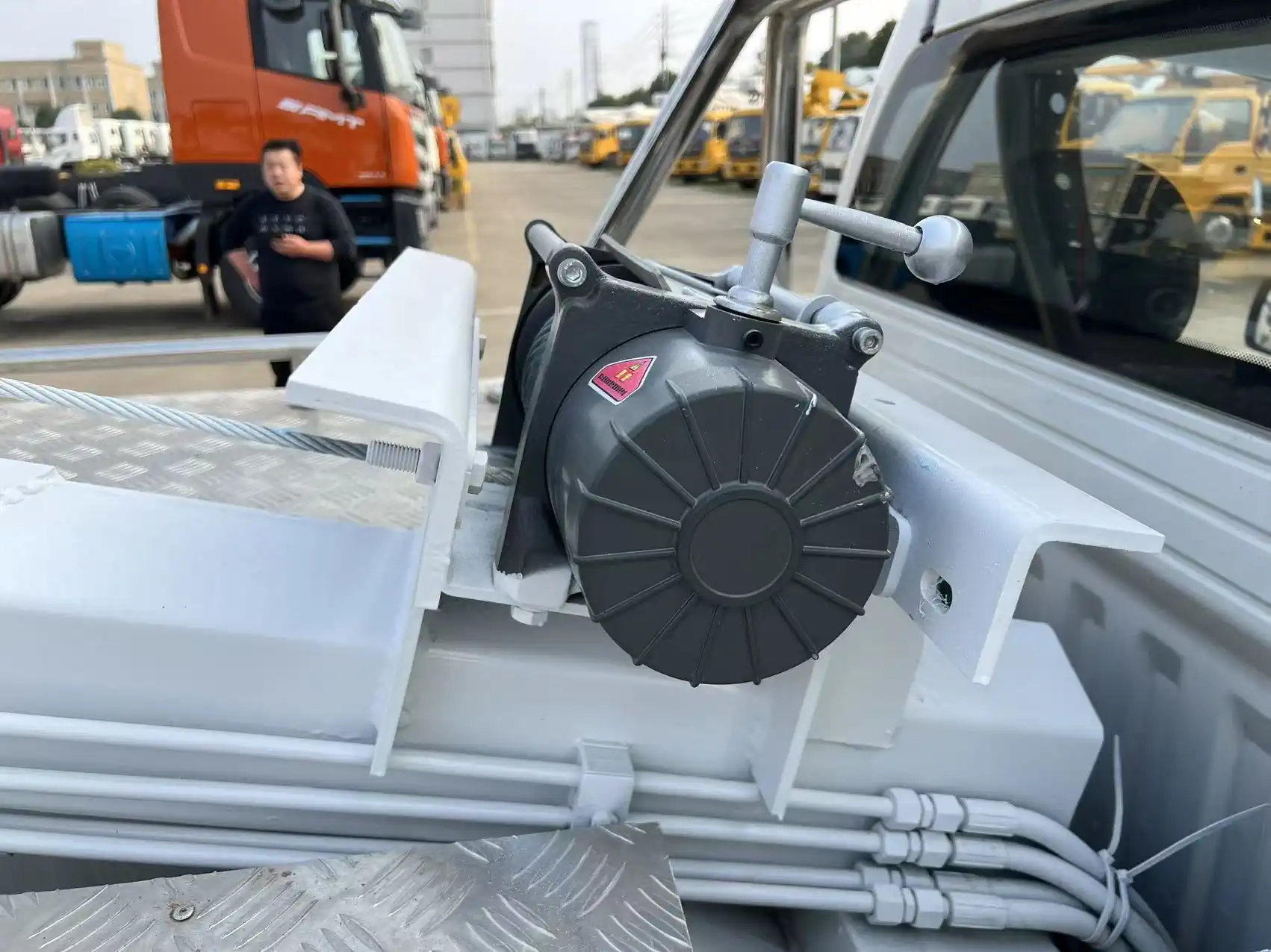 FOTON 4WD Wrecker Tow Truck – 3 Ton Towing Capacity with Pneumatic Tire Lift for Roadside Rescue & Vehicle Clearance