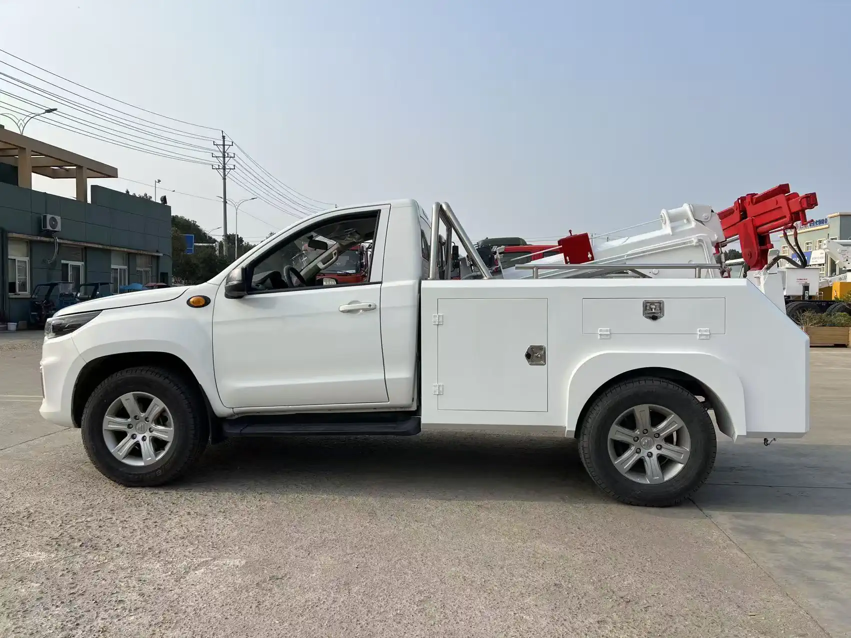 FOTON Wrecker Truck with Standard Accessories (A-frame Wheel, Pickup Straps) for Road Clearance Service
