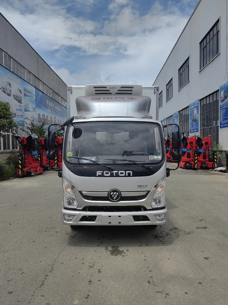 Heavy-Duty Foton 4.2m Refrigerated Truck with WLY 6-Speed Gearbox