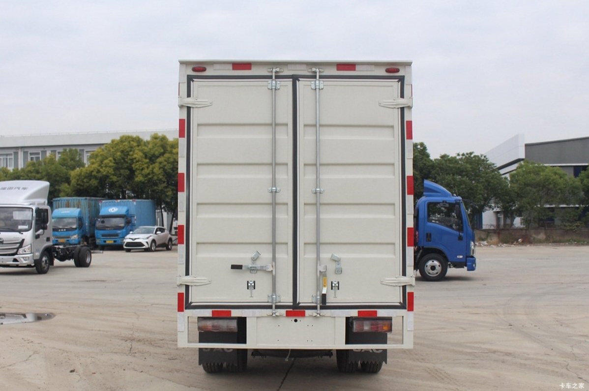 JAC Kaida X5 Insulated Refrigerated Truck with Aluminum Checkered Plate Floor for Urban Distribution