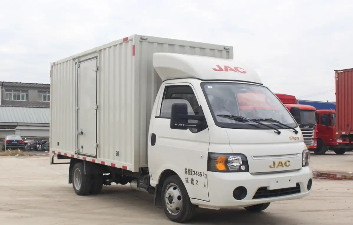 JAC Kaida X5 Refrigerated Truck 3110mm Box Length with -5°C -15°C Cooling Unit for Sale