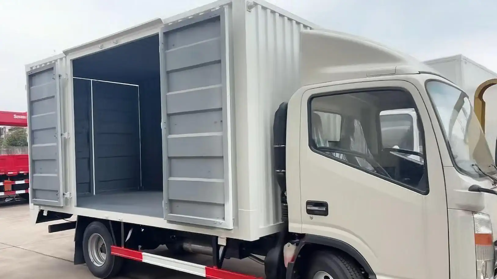 JAC N20 Reliable Cargo Vehicle 92HP with Comfort Configurations for International Market