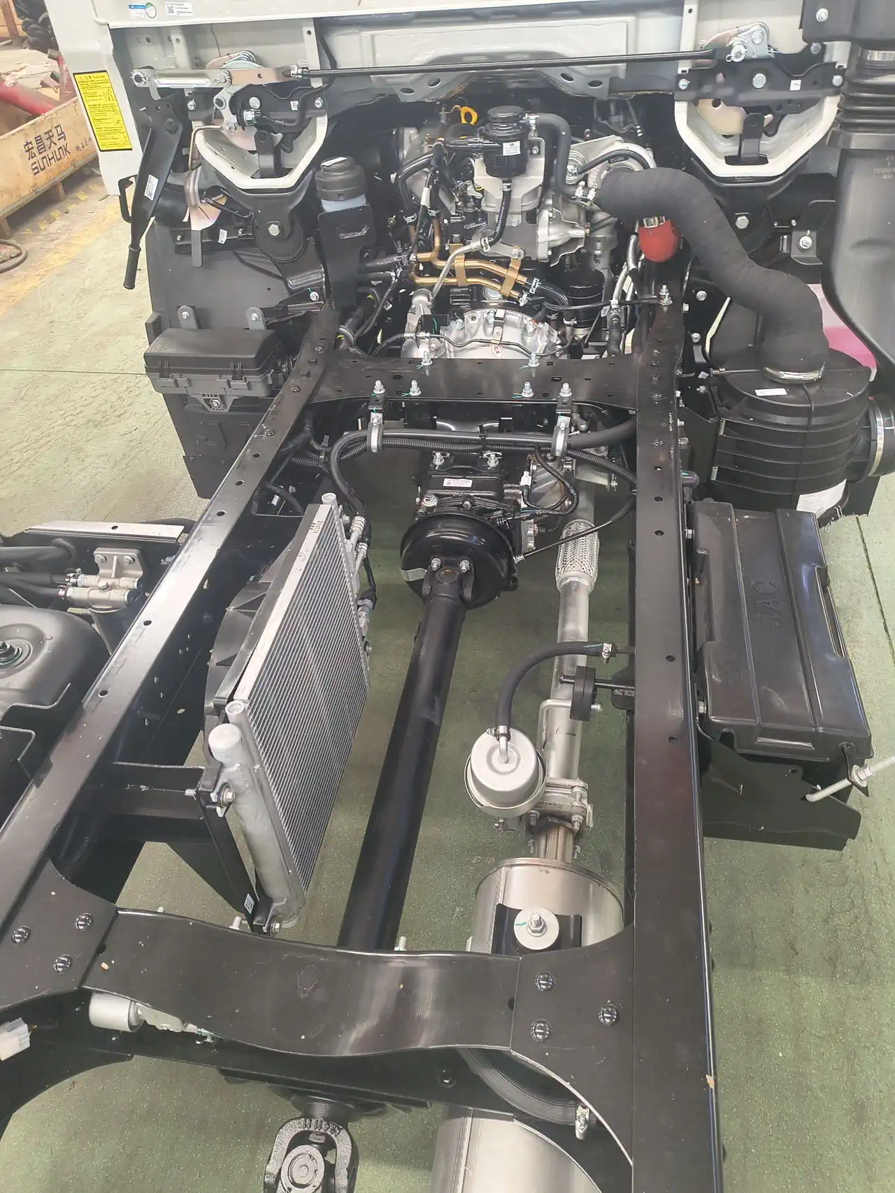 JAC N20 Truck with Tiltable Cab Power Steering and Speed Limiter for Road Transport